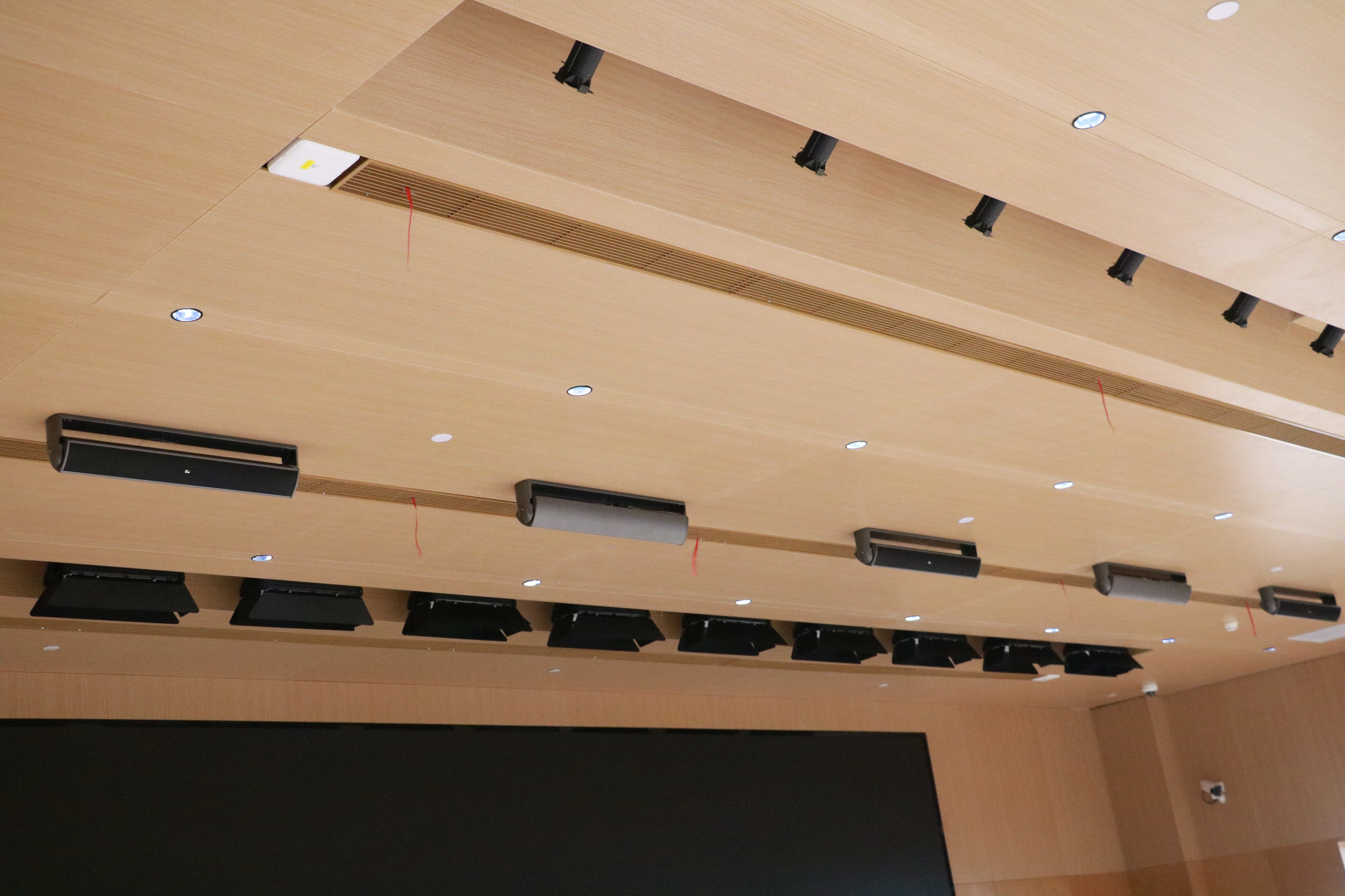 多功能廳 (2).jpg